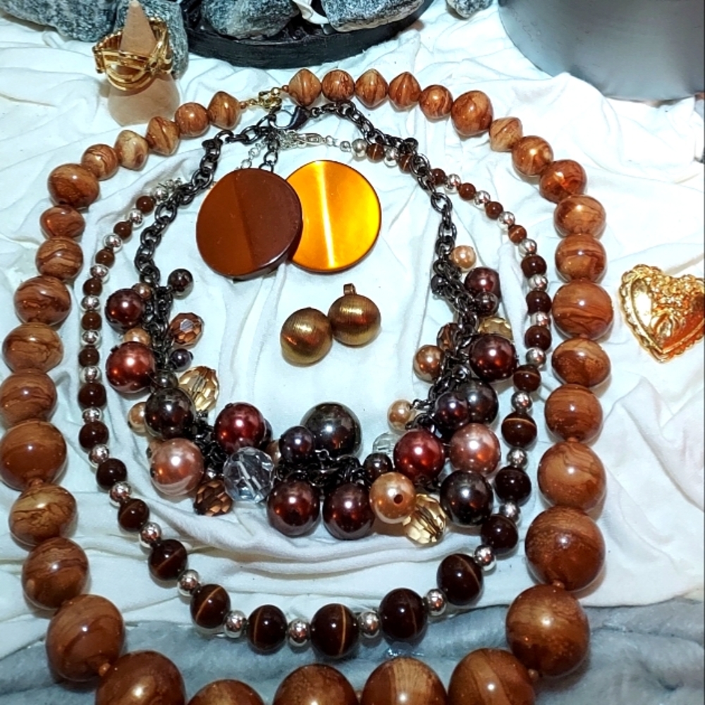 ❤️ Brown Baubles and BALLzz Jewelry LOTT❤️